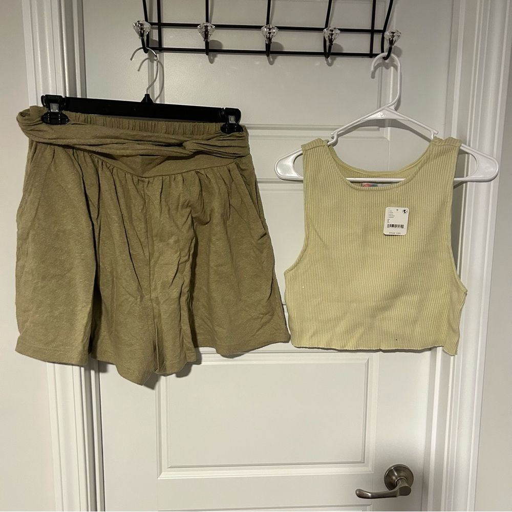 Free People Set - Picture 2 of 4